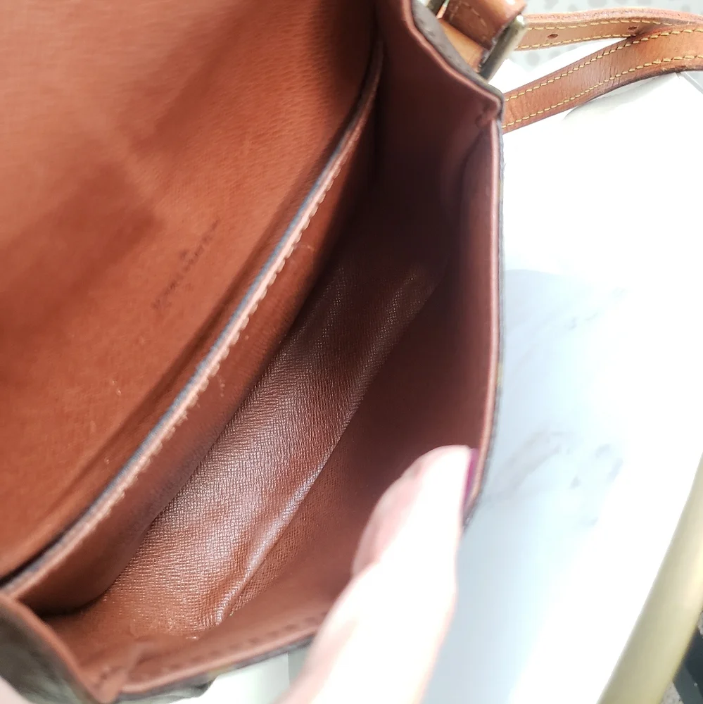 **SOLD** Authentic Pre-owned Vintage Louis Vuitton St Cloud Bag - Picture 7 of 14